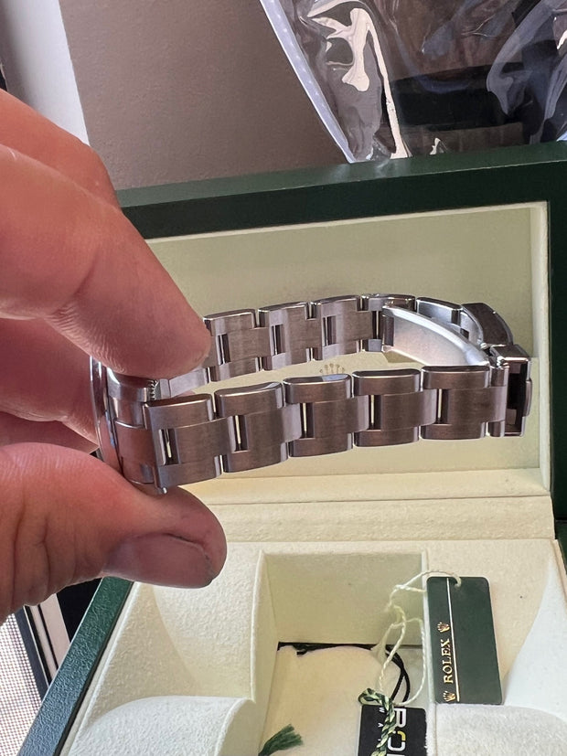 Preowned Rolex - 176200 - Oyster Perpetual Datejust