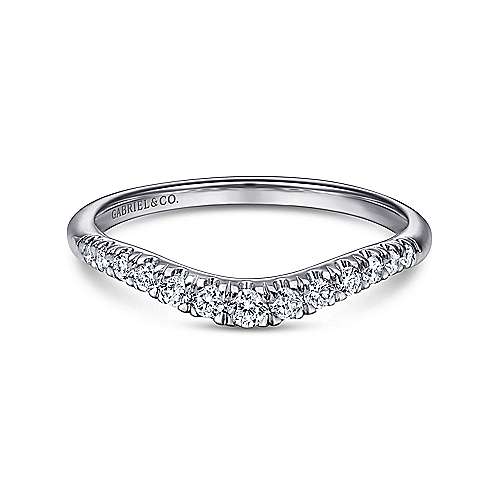 Gabriel & Co Curved Diamond Band