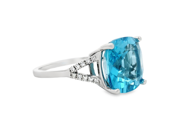 14K White Gold Blue Topaz & Diamond Ring